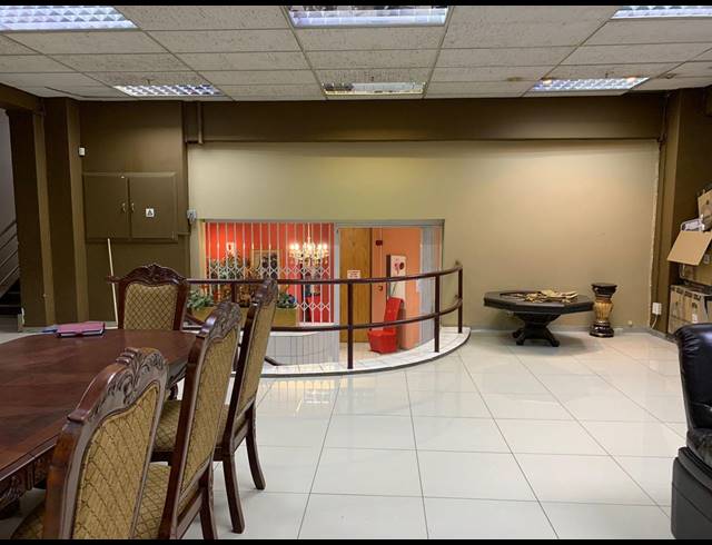 16,000M² WAREHOUSE TO LET IN INDUSTRIA